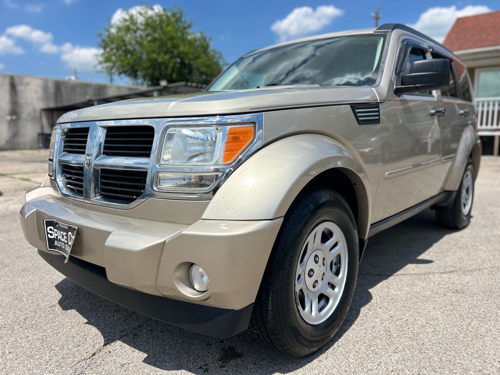 2010 Dodge Nitro Image 4