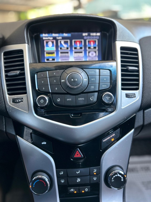 2015 Chevrolet Cruze Image 15