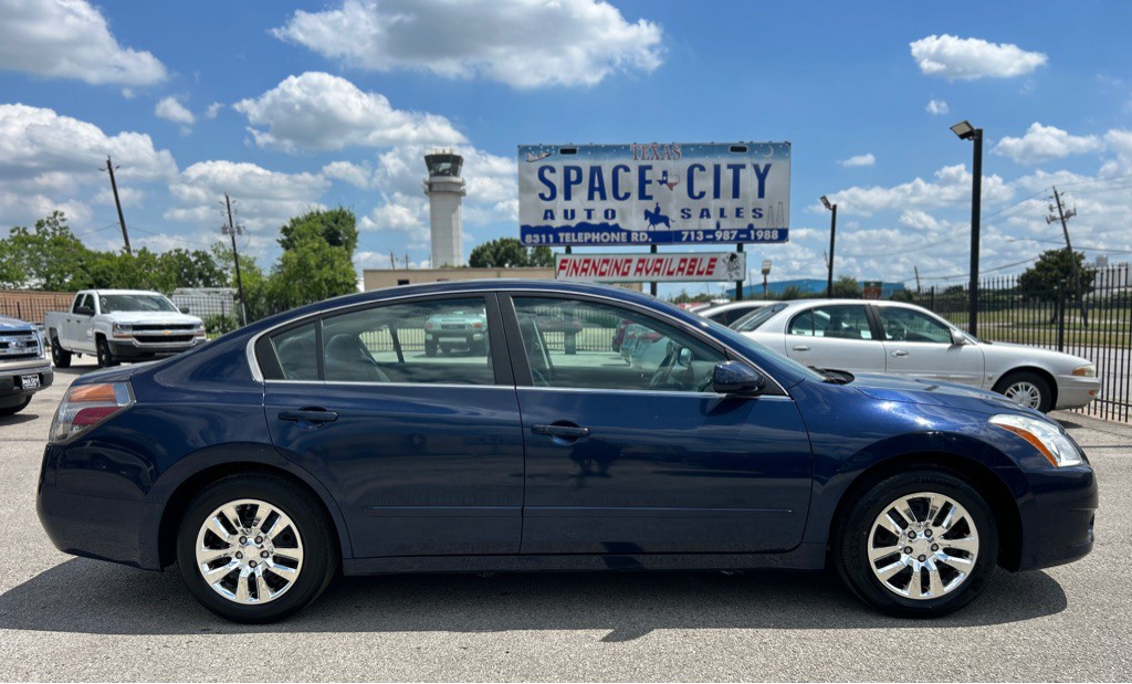 2012 Nissan Altima Image 1