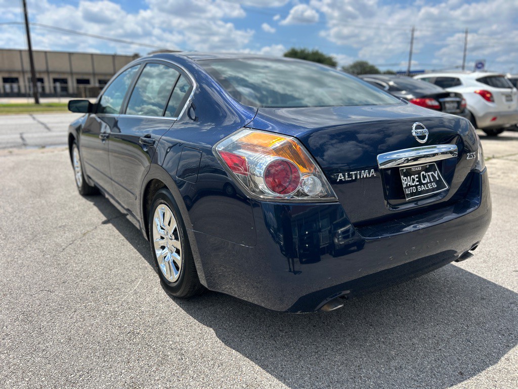 2012 Nissan Altima Image 8