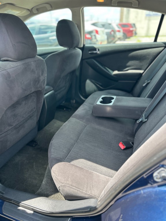 2012 Nissan Altima Image 10