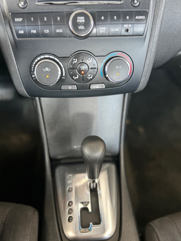2012 Nissan Altima Image 16