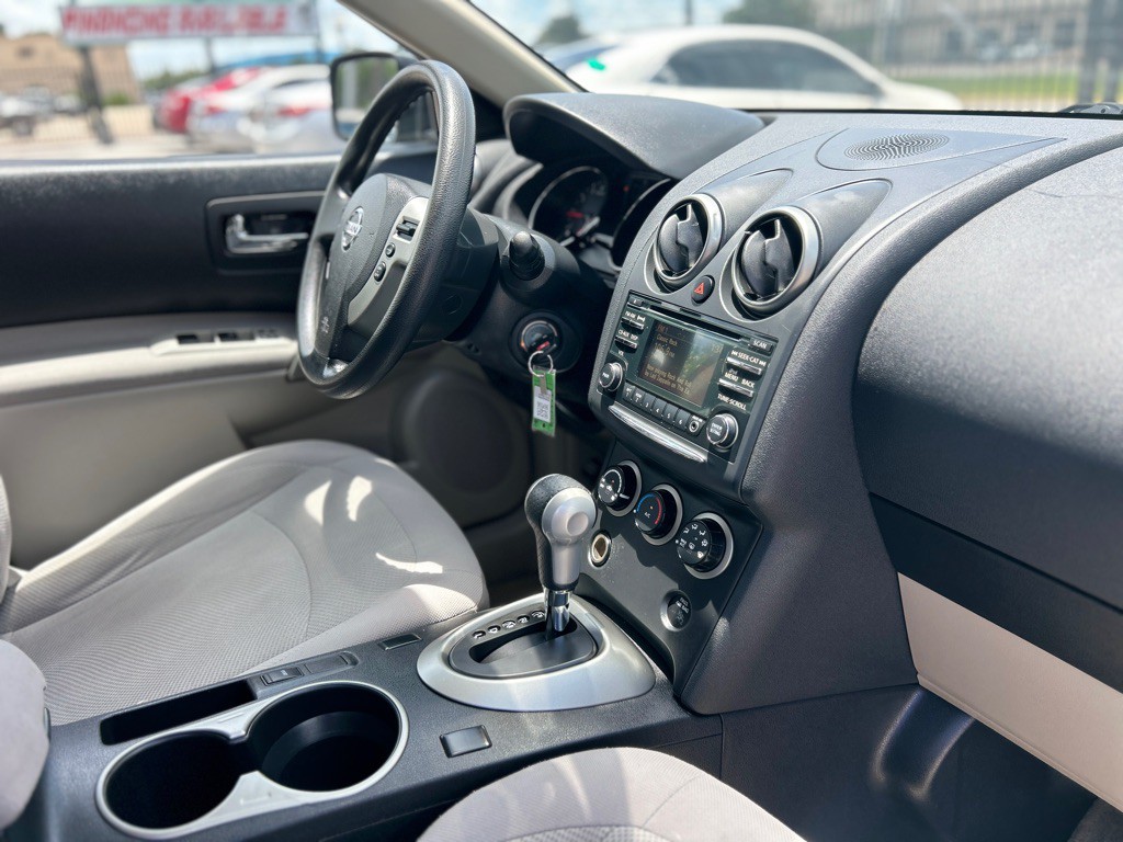 2013 Nissan Rogue Image 14