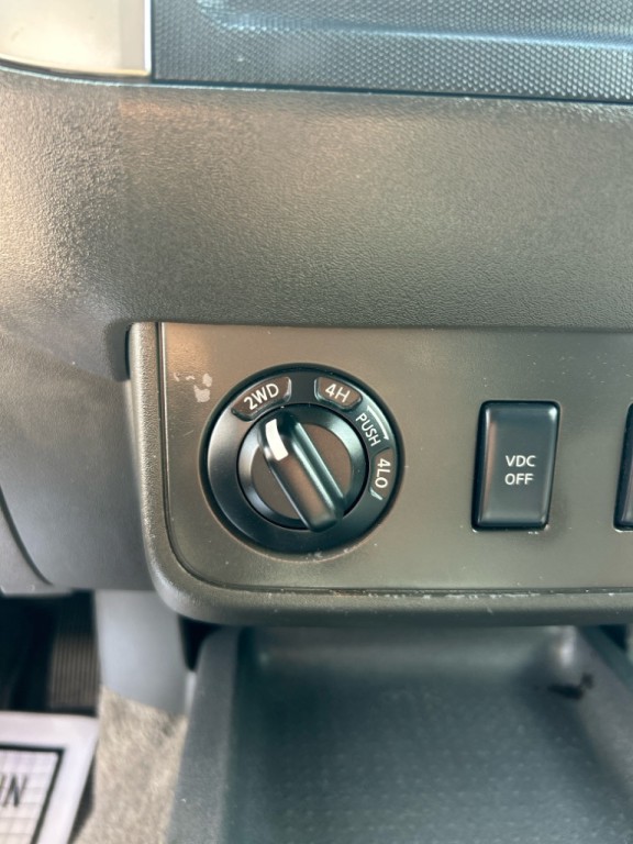 2010 Nissan Xterra Image 16
