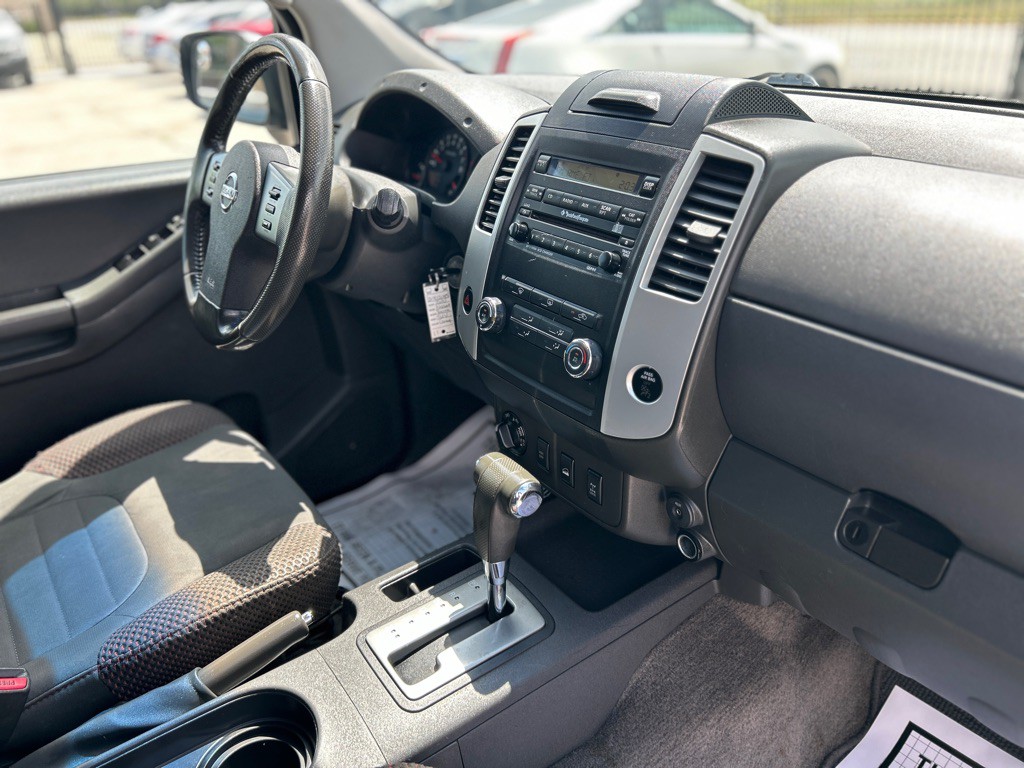 2010 Nissan Xterra Image 17