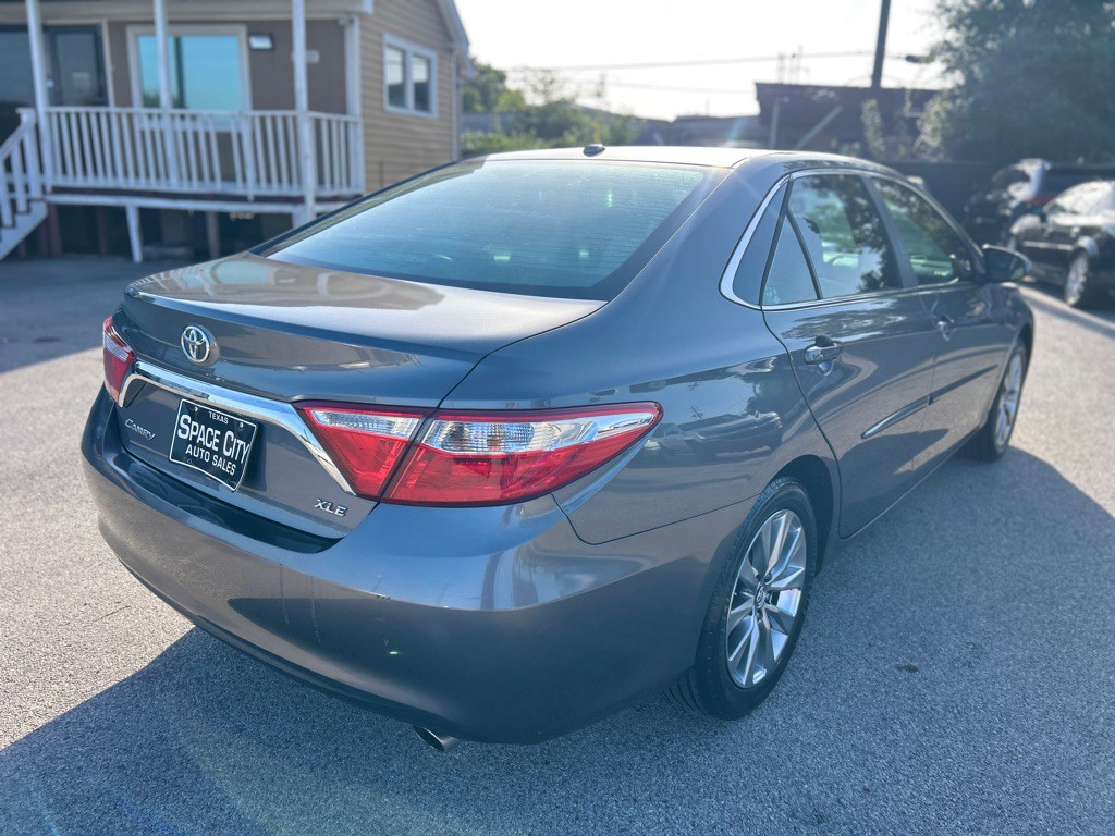 2015 Toyota Camry Image 5