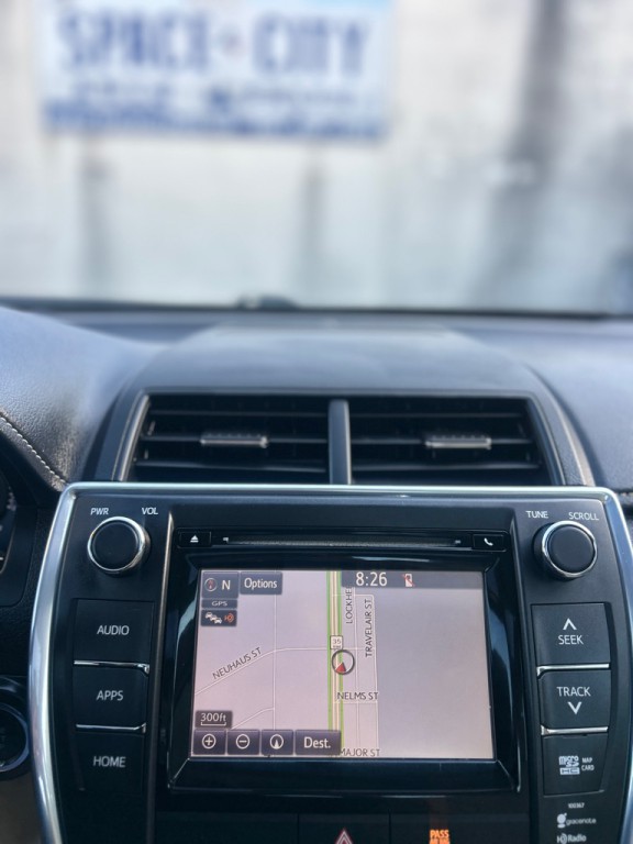 2015 Toyota Camry Image 9