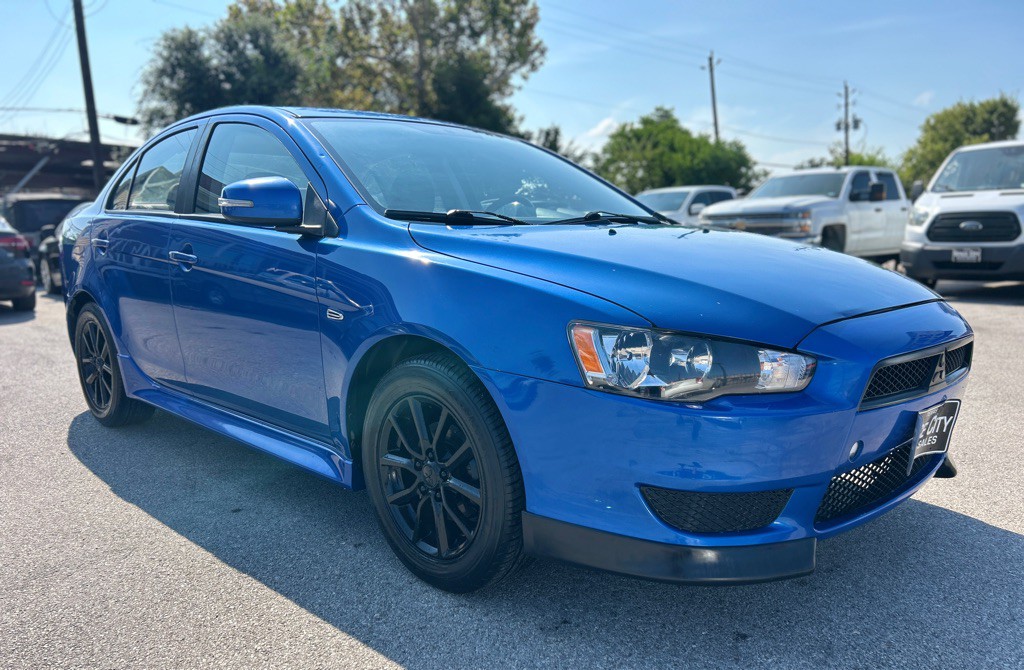 2016 Mitsubishi Lancer Image 2
