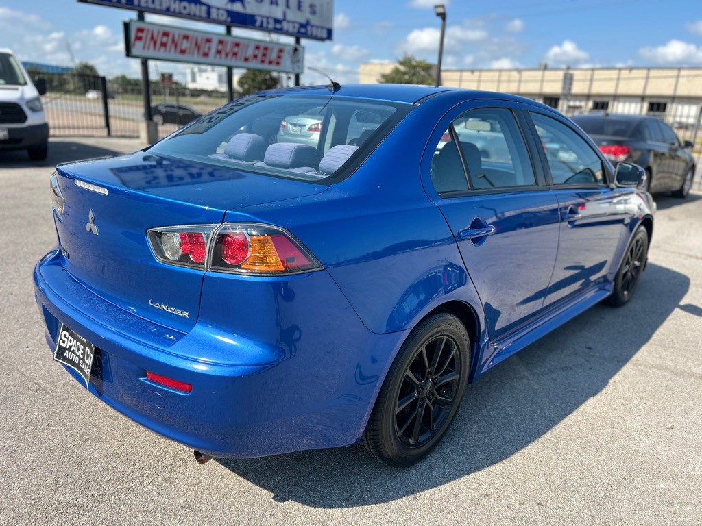 2016 Mitsubishi Lancer Image 14