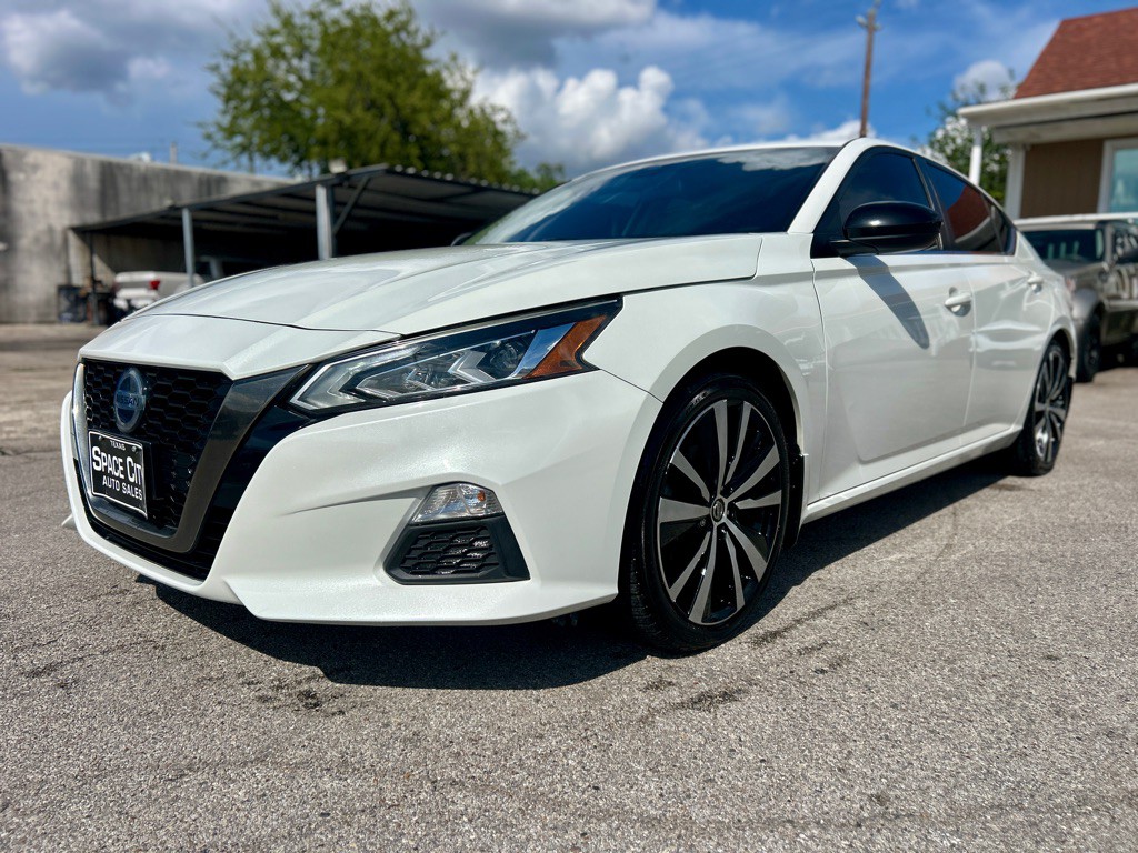 2020 Nissan Altima Image 4