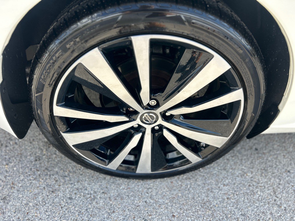 2020 Nissan Altima Image 19