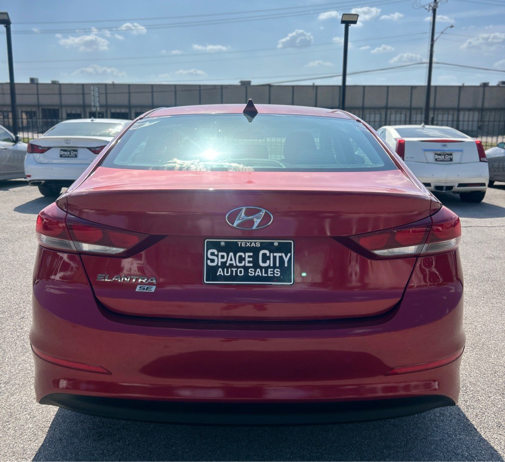 2017 Hyundai Elantra Image 7