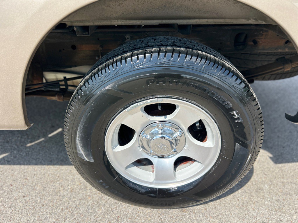 2003 Ford F-150 Image 10