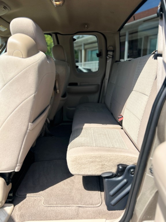 2003 Ford F-150 Image 12