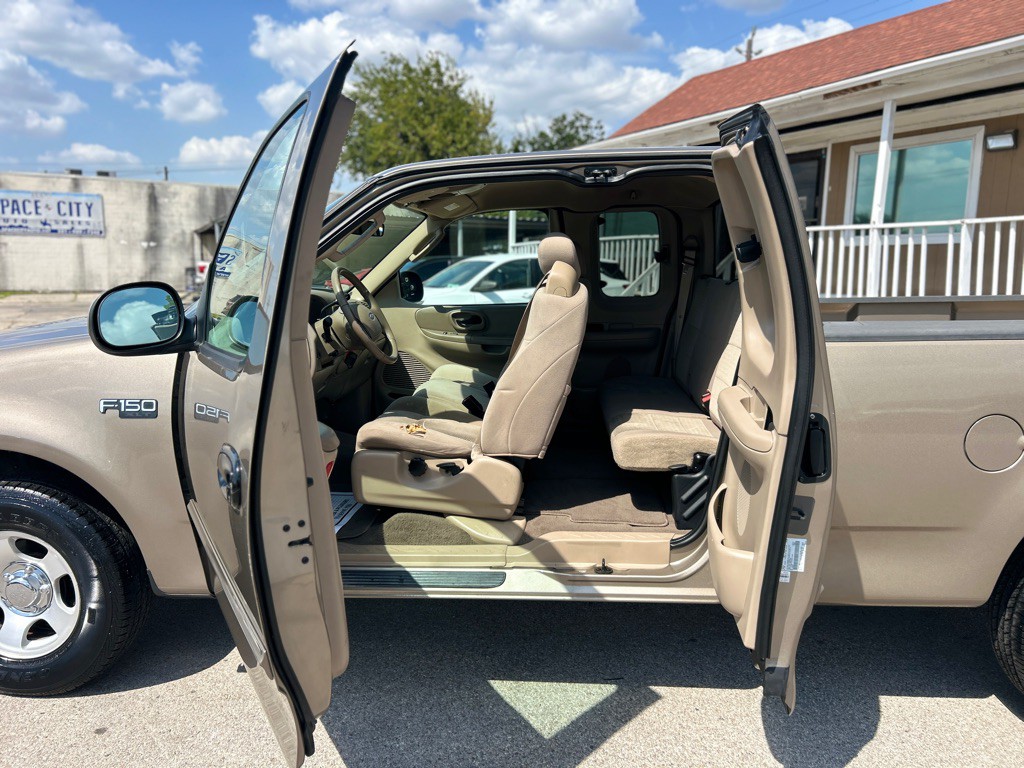 2003 Ford F-150 Image 13