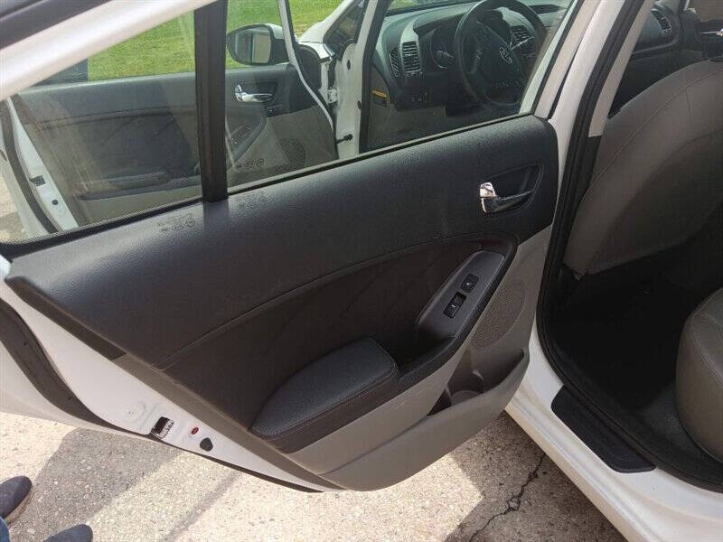 2014 Kia Forte Image 10