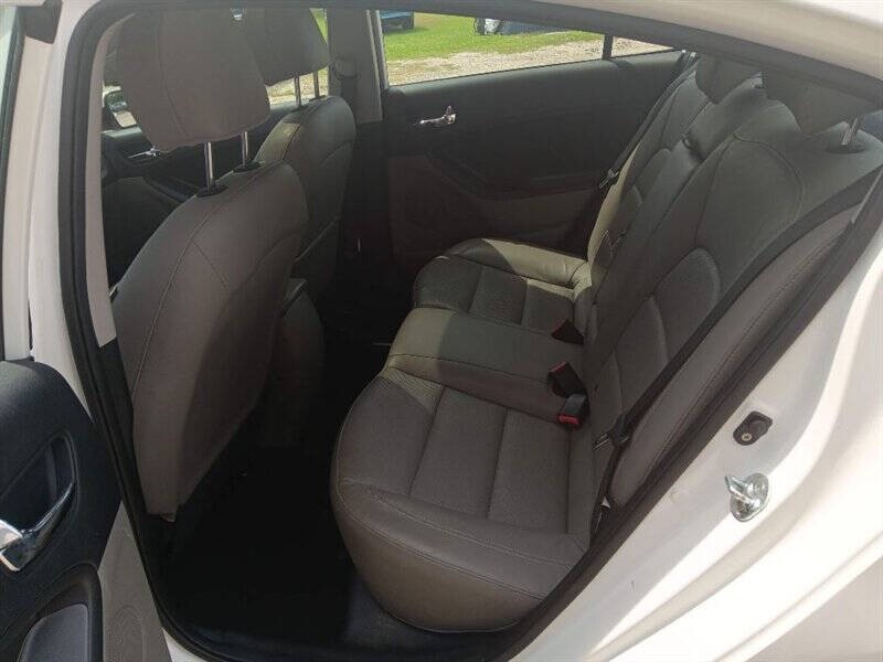2014 Kia Forte Image 12