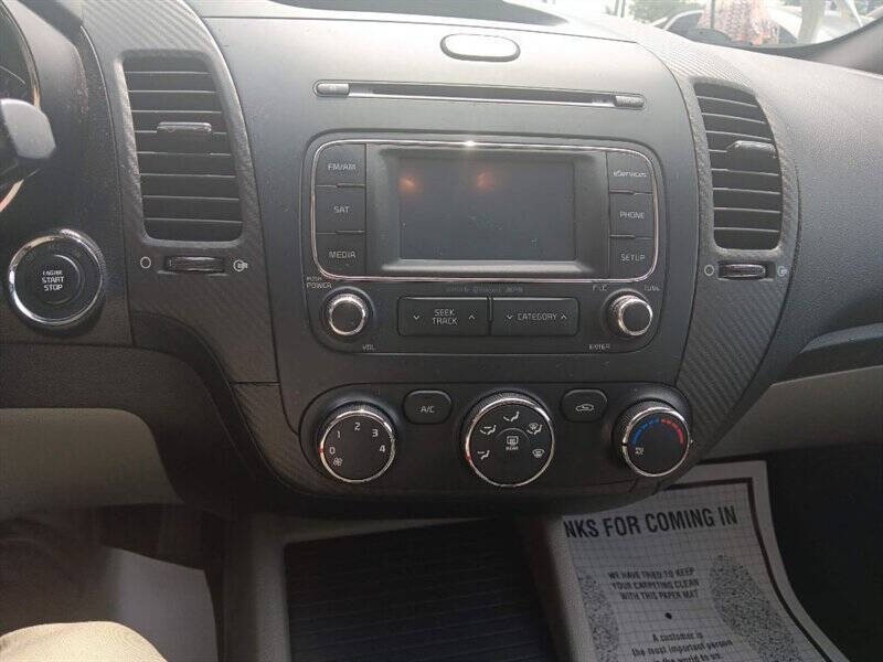 2014 Kia Forte Image 23