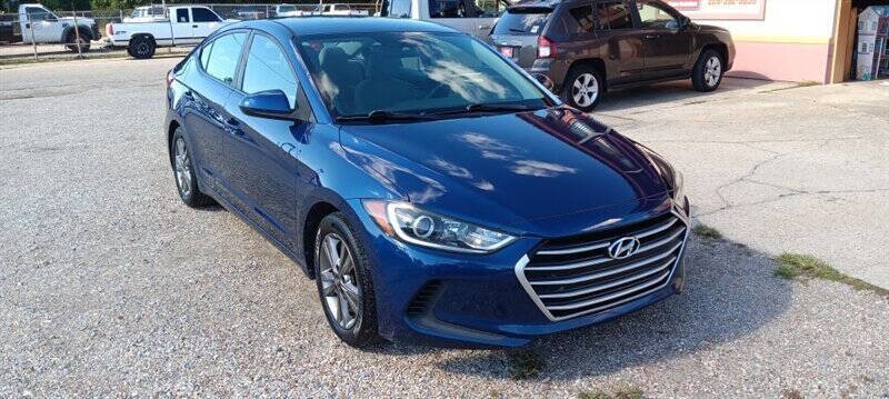 2017 Hyundai Elantra Image 3