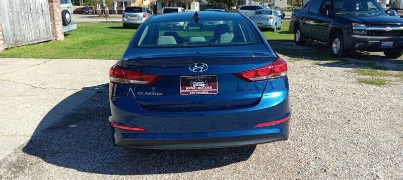 2017 Hyundai Elantra Image 14