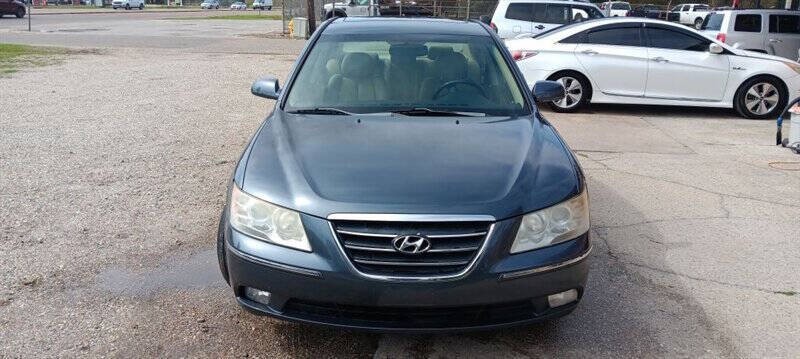 2009 Hyundai Sonata Image 2