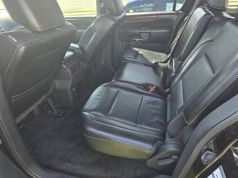 2012 Nissan Armada Image 10