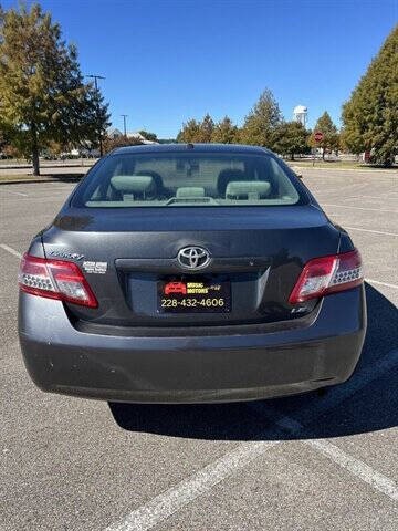 2011 Toyota Camry Image 6