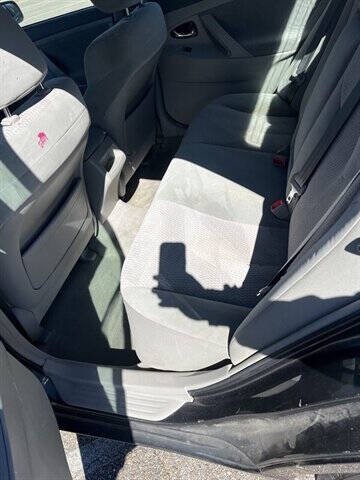 2011 Toyota Camry Image 8