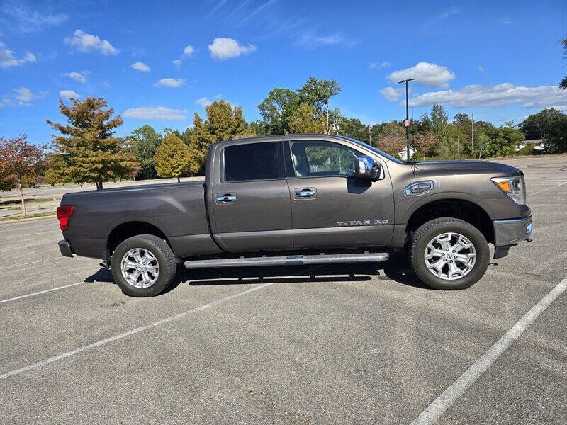 2016 Nissan Titan Image 4