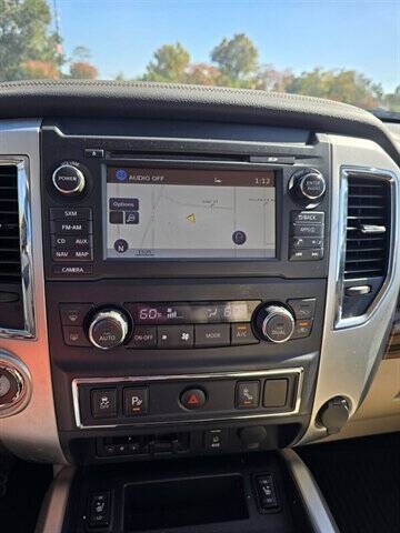 2016 Nissan Titan Image 7