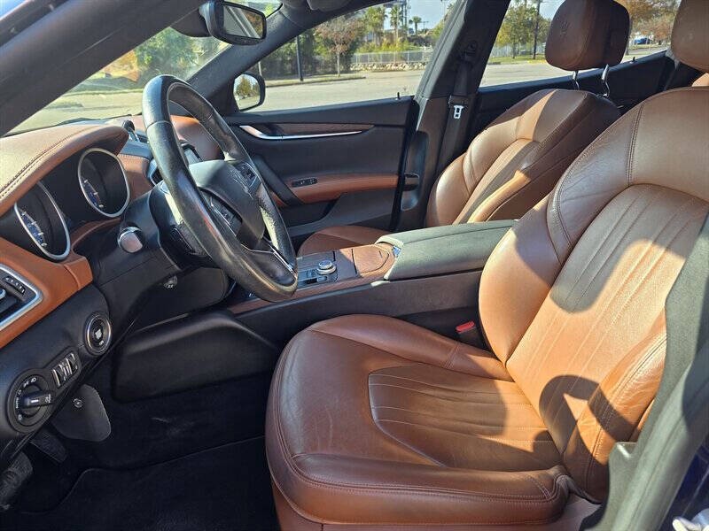 2017 Maserati Ghibli Image 12