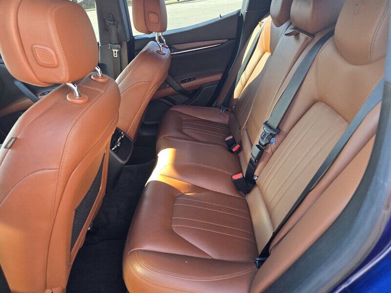 2017 Maserati Ghibli Image 13