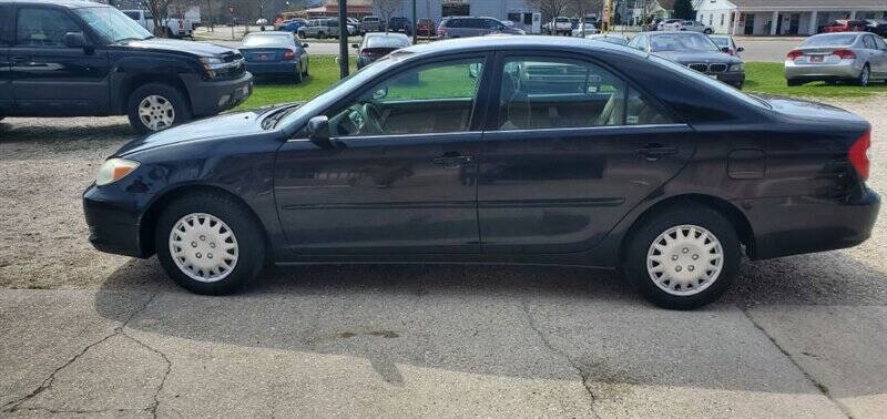 2004 Toyota Camry Image 2