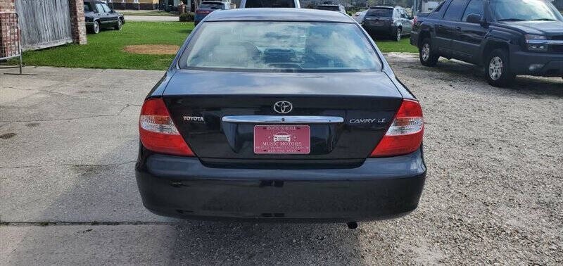 2004 Toyota Camry Image 4