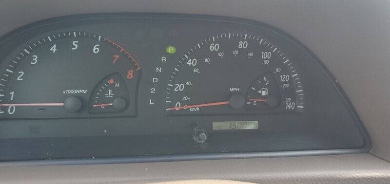 2004 Toyota Camry Image 16