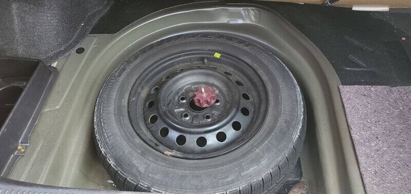 2004 Toyota Camry Image 23