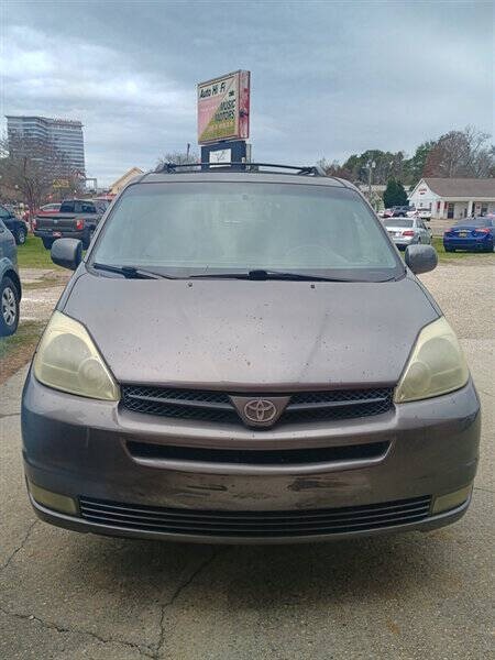2005 Toyota Sienna Image 2