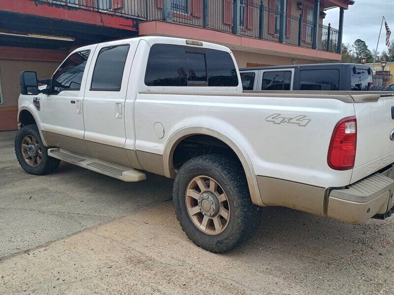 2010 Ford F-250 Image 1