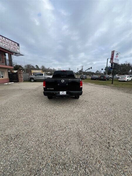 2006 Nissan Titan Image 8