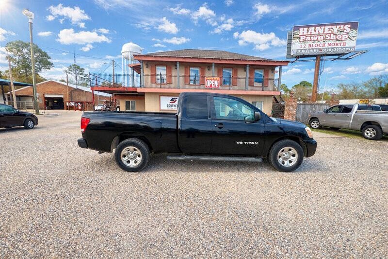 2006 Nissan Titan Image 2