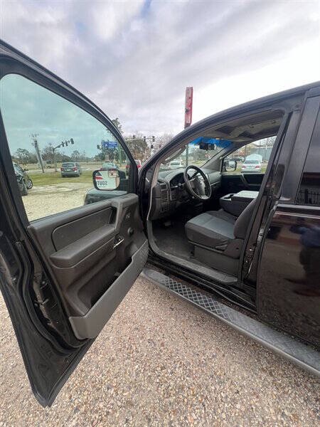 2006 Nissan Titan Image 12