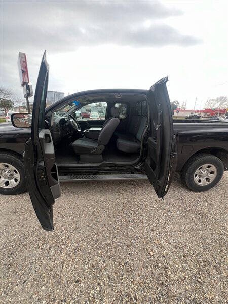 2006 Nissan Titan Image 13