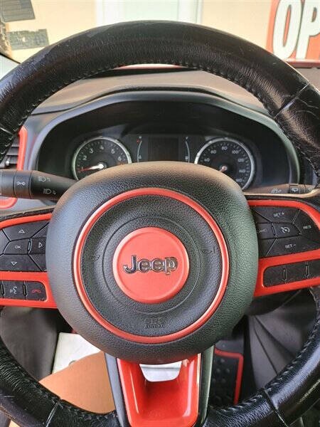 2017 Jeep Renegade Image 11