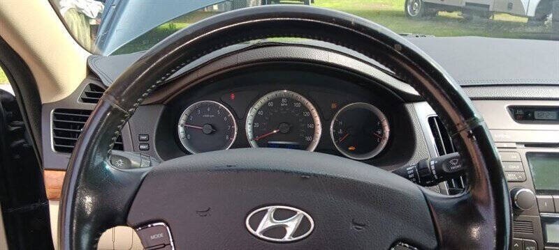 2009 Hyundai Sonata Image 17