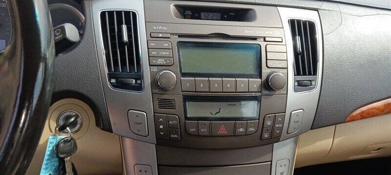 2009 Hyundai Sonata Image 18