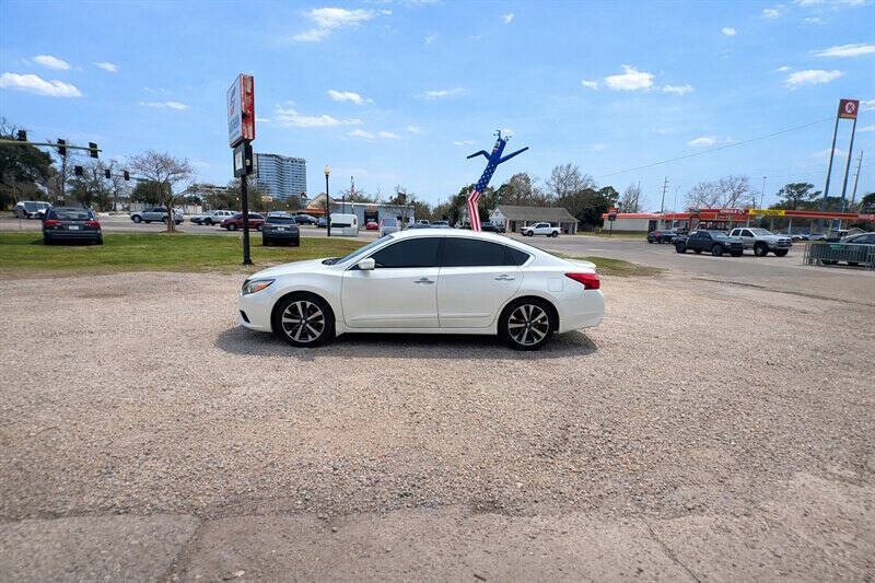 2016 Nissan Altima Image 3