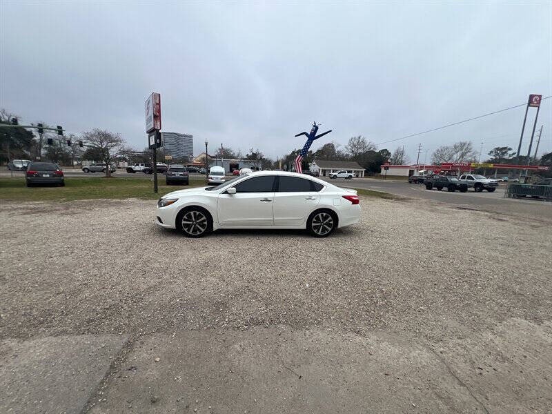 2016 Nissan Altima Image 5