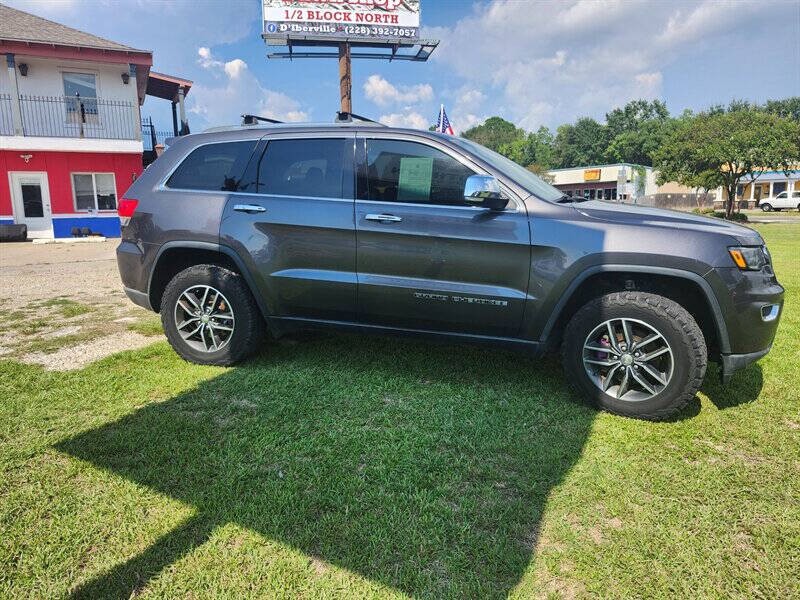 2017 Jeep Grand Cherokee Image 17