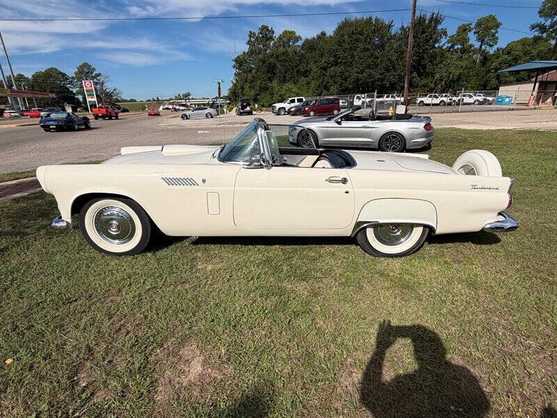 1956 Ford Thunderbird Image 1