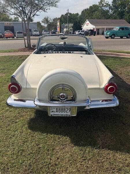 1956 Ford Thunderbird Image 4